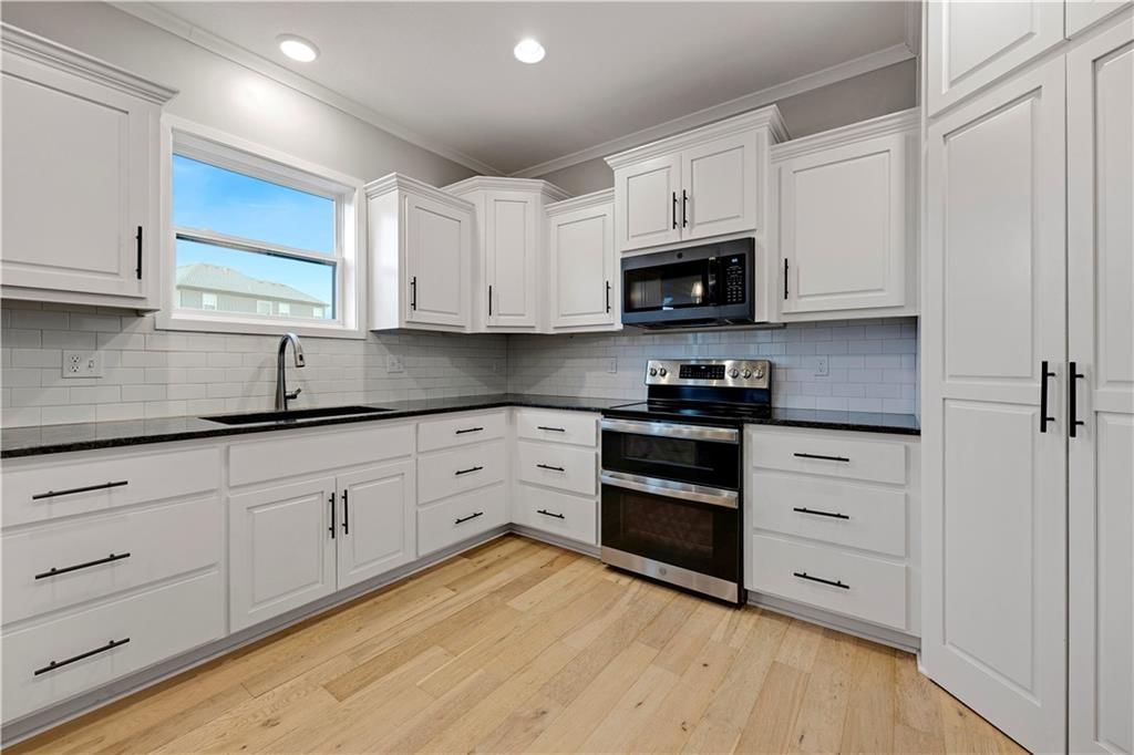 25061 W 148th Terrace — photo 14