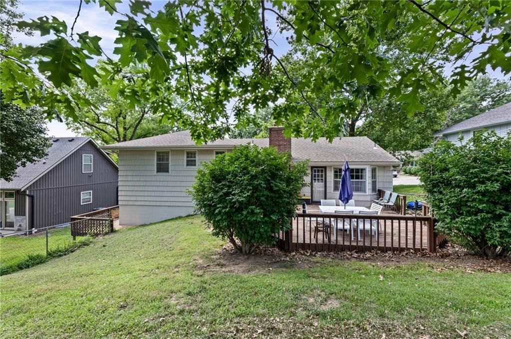 10112 W 65th Street — photo 39