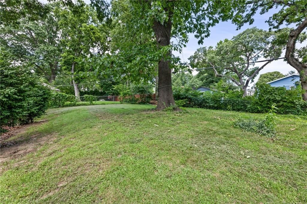 10112 W 65th Street — photo 41