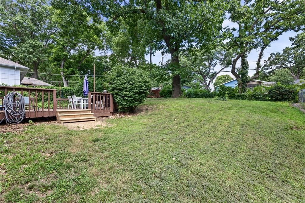 10112 W 65th Street — photo 42