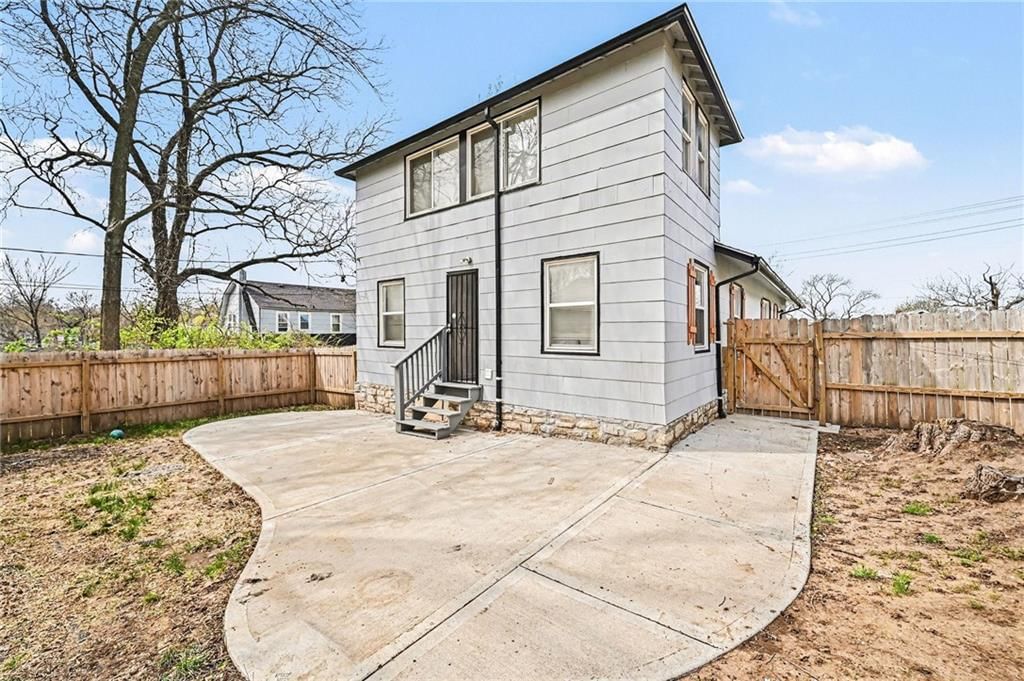 4927 Woodland Avenue — photo 16