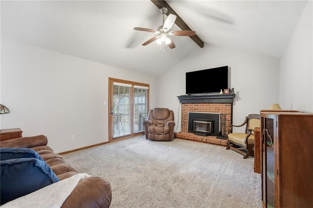 8219 Hardy Street — photo 6