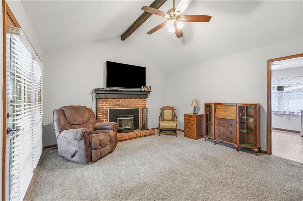 8219 Hardy Street — photo 7