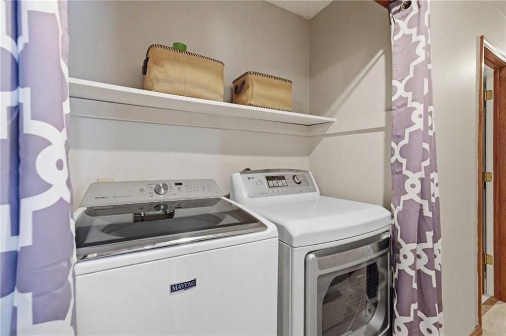 8219 Hardy Street — photo 16