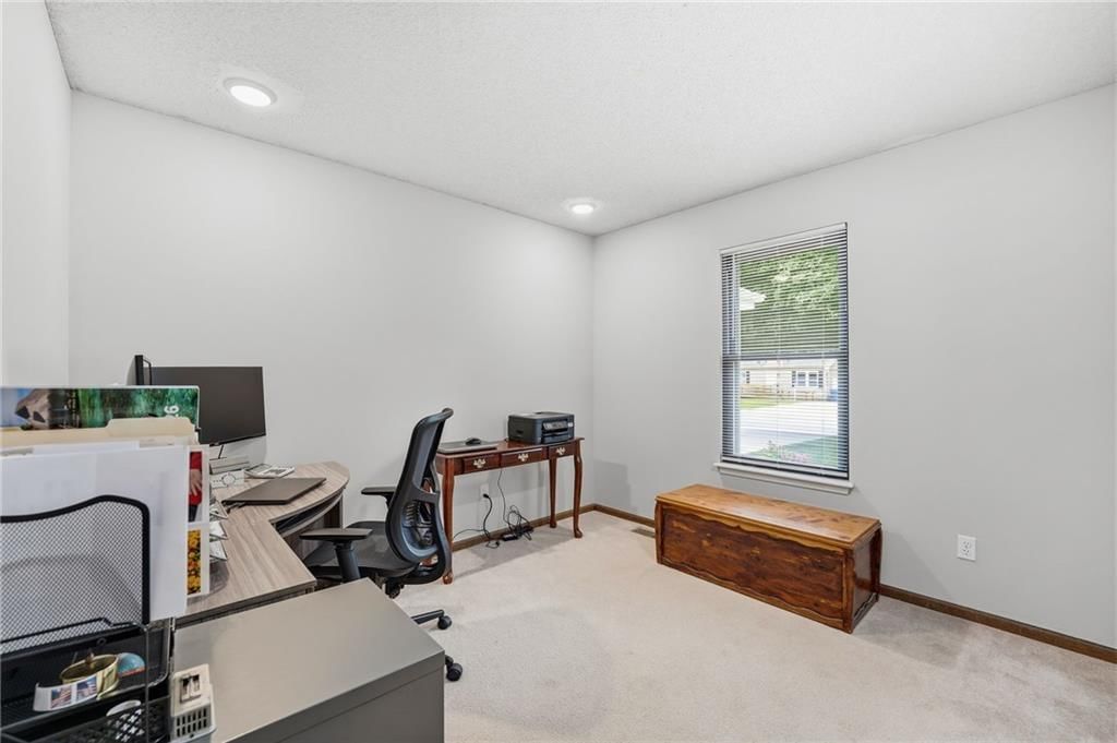 8219 Hardy Street — photo 17