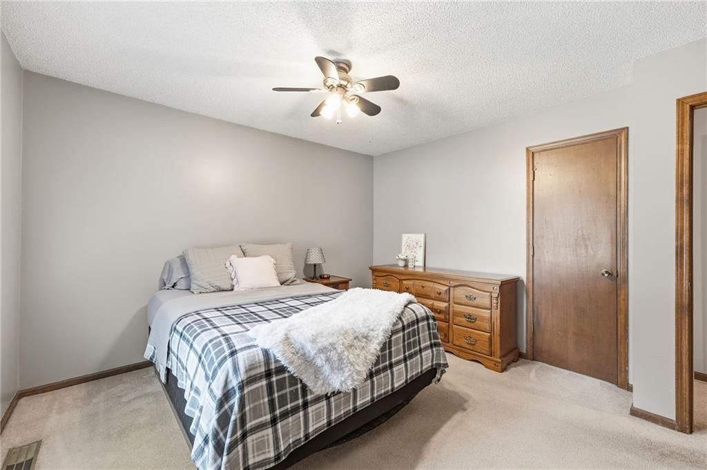 8219 Hardy Street — photo 20