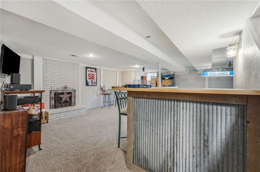 8219 Hardy Street — photo 33