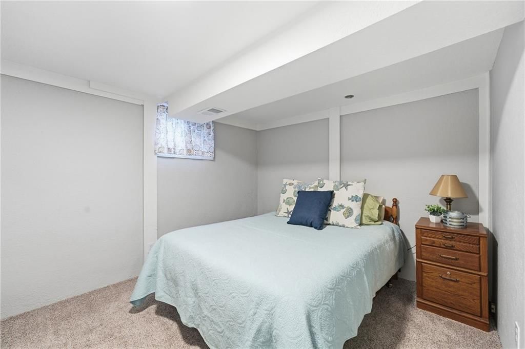 8219 Hardy Street — photo 36
