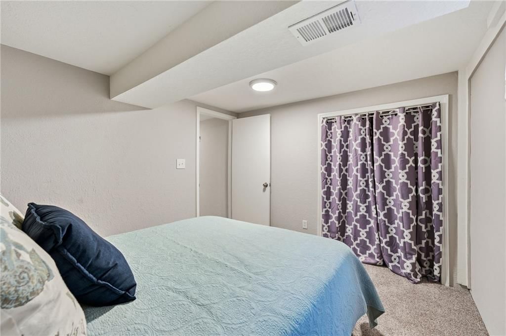 8219 Hardy Street — photo 37
