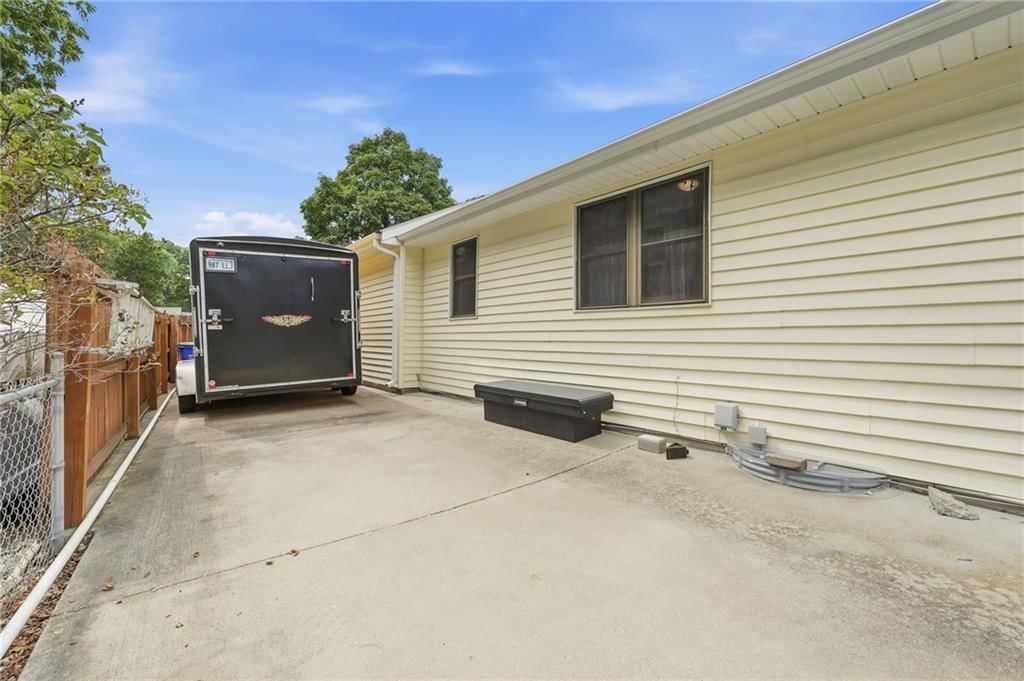 8219 Hardy Street — photo 39