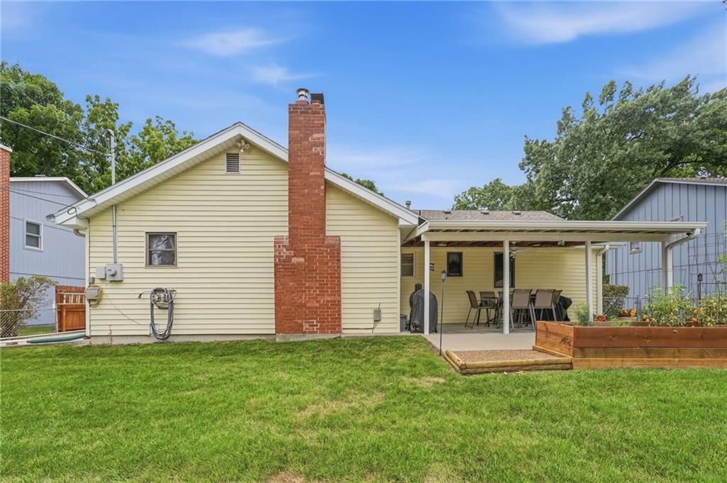 8219 Hardy Street — photo 42