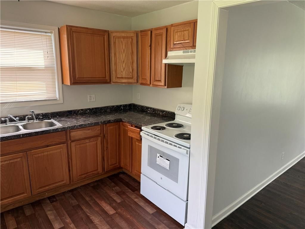 3010 E 61ST Street — photo 3
