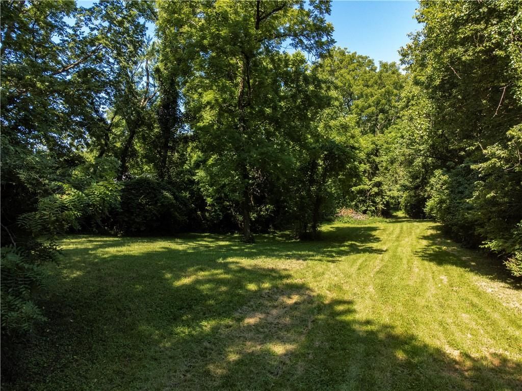 604 N Dickinson Road, Independence, MO: listing photo 3