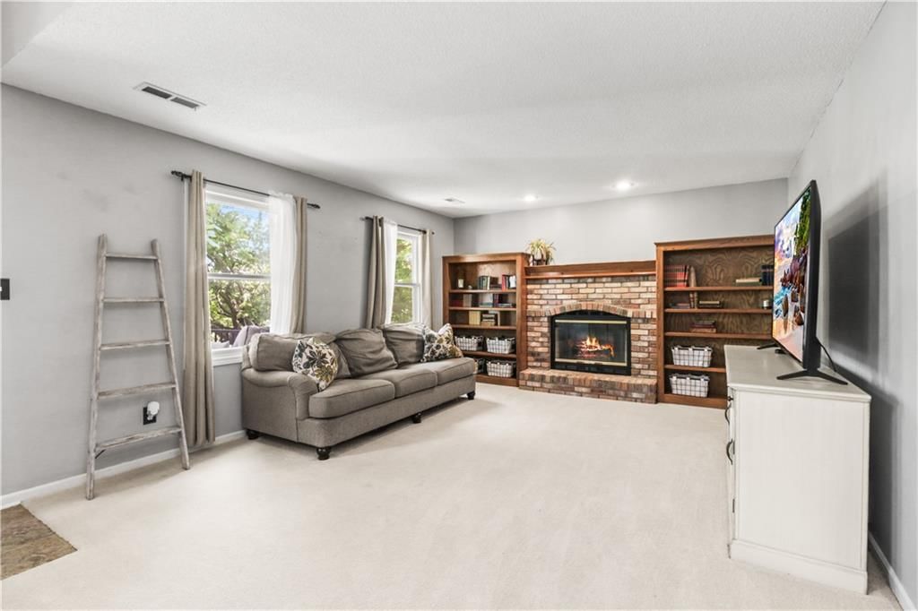 4001 NW Hidden Pointe Drive — photo 12