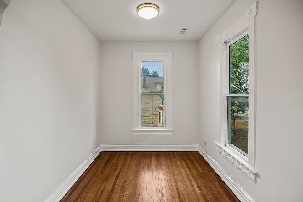 200 Garfield Avenue — photo 28