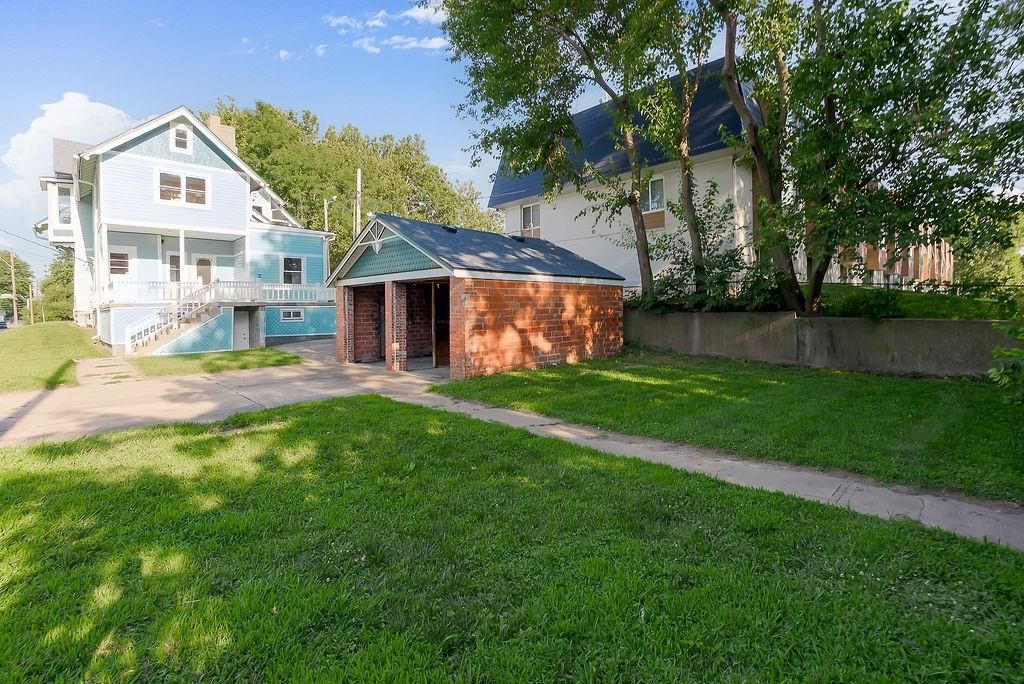200 Garfield Avenue — photo 39
