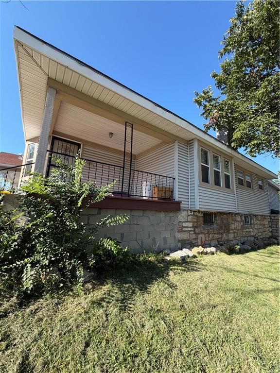 819 Monroe Avenue — photo 24