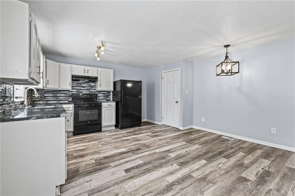 1704 S Brookside Avenue — photo 8