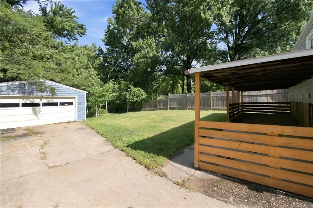 1704 S Brookside Avenue — photo 31