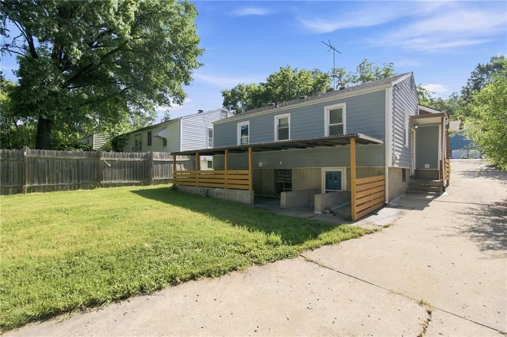 1704 S Brookside Avenue — photo 32