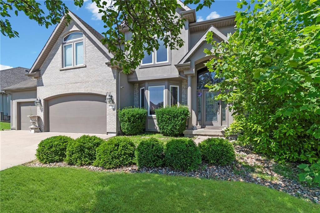 6304 N Kensington Court — photo 2