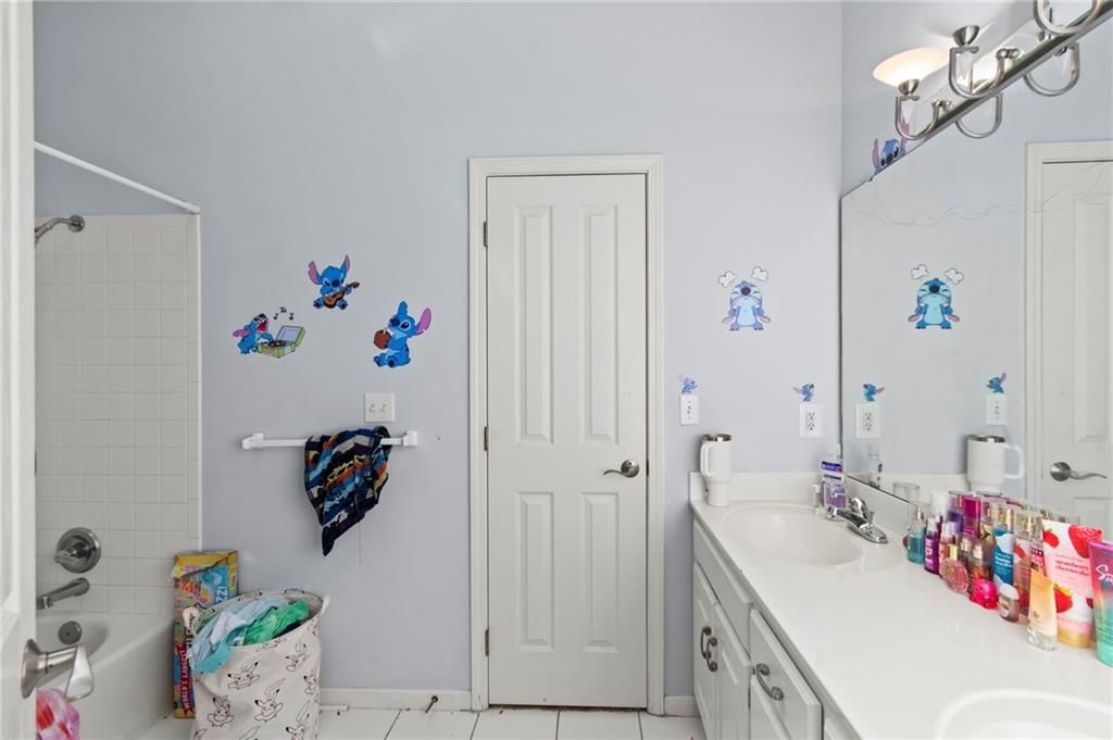 6304 N Kensington Court — photo 31
