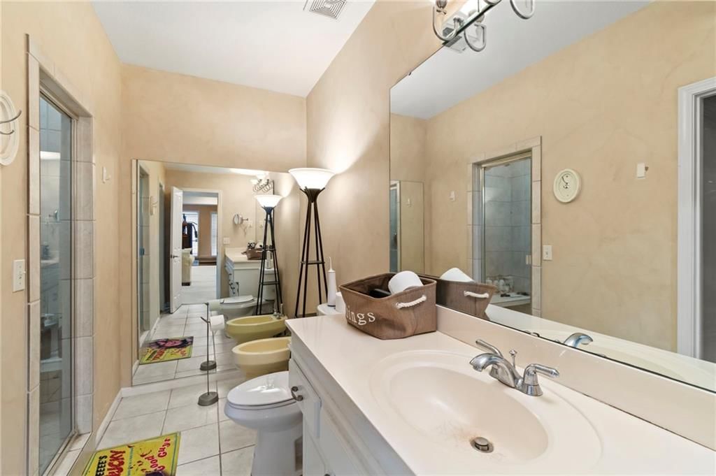 6304 N Kensington Court — photo 32