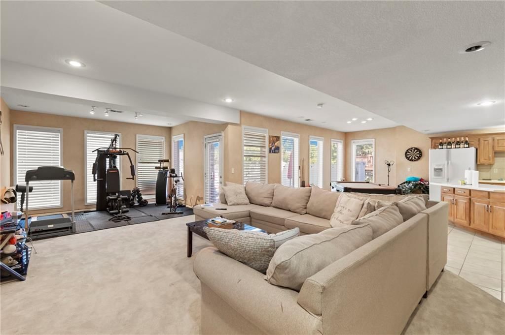 6304 N Kensington Court — photo 33