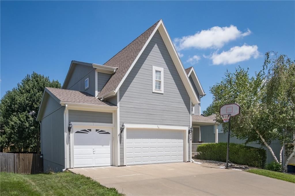404 DONEGAL Drive — photo 4