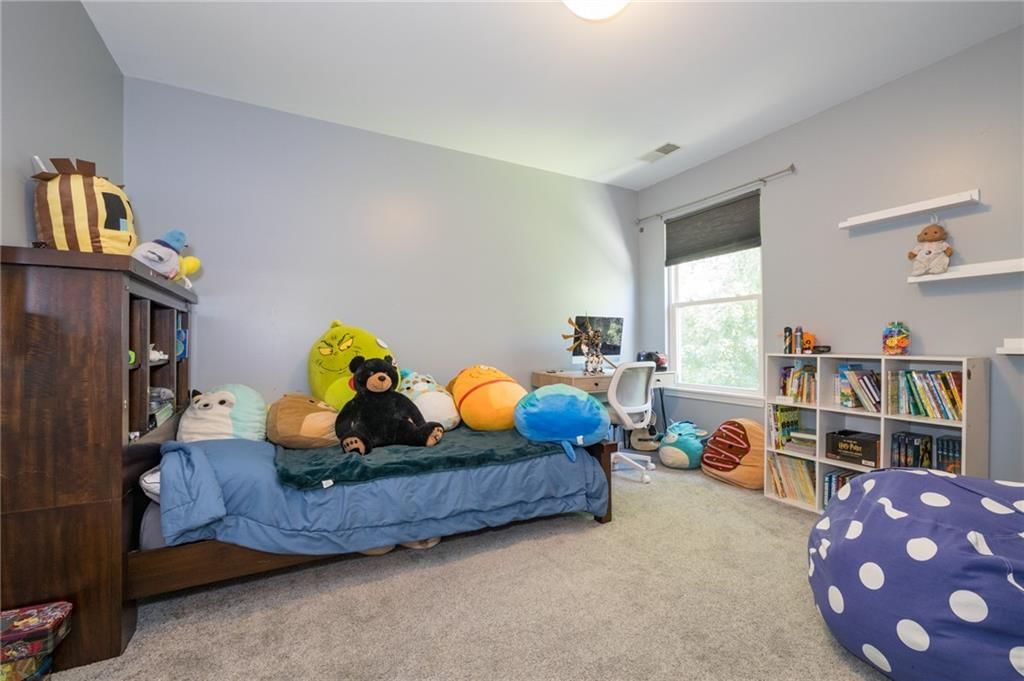 404 DONEGAL Drive — photo 28