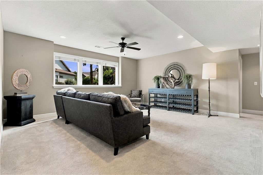 8525 Cardinal Street — photo 24
