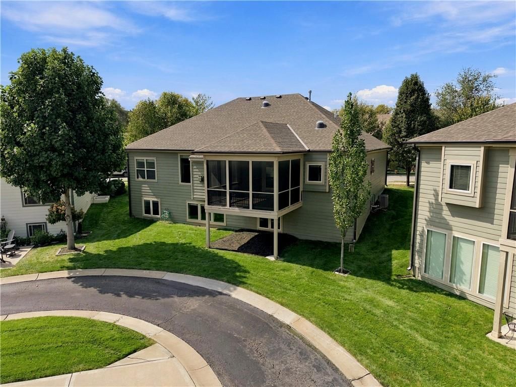 8525 Cardinal Street — photo 32