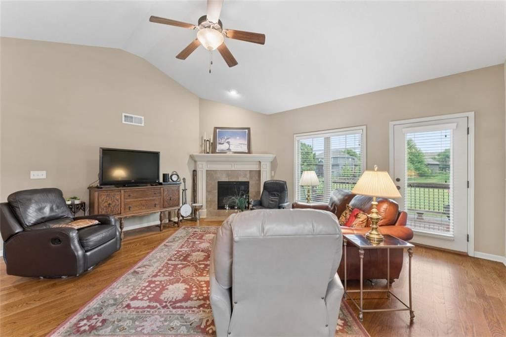 11525 S LAKECREST Drive — photo 6