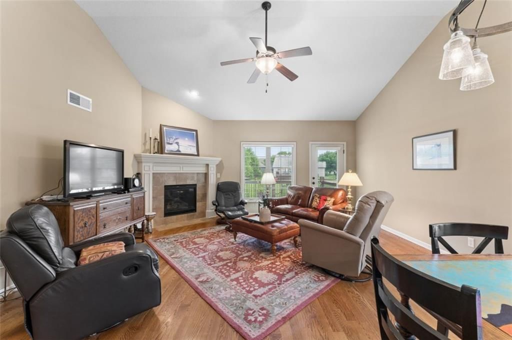 11525 S LAKECREST Drive — photo 7