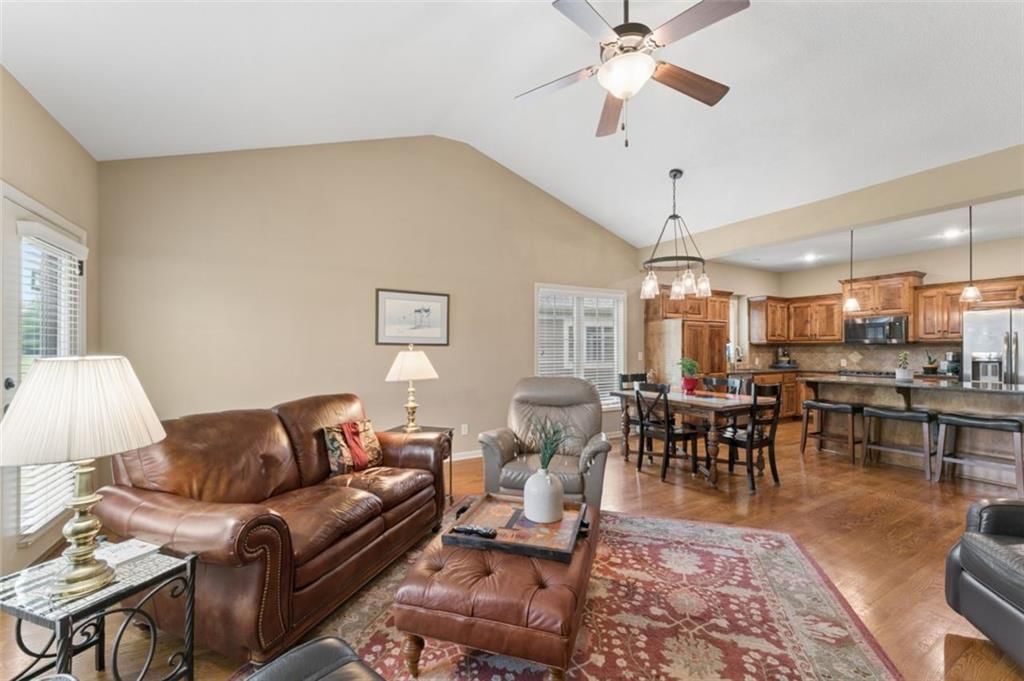 11525 S LAKECREST Drive — photo 8