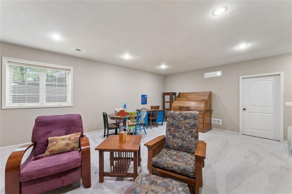 11525 S LAKECREST Drive — photo 29