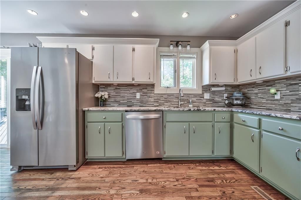 105 E Cedar Drive — photo 14