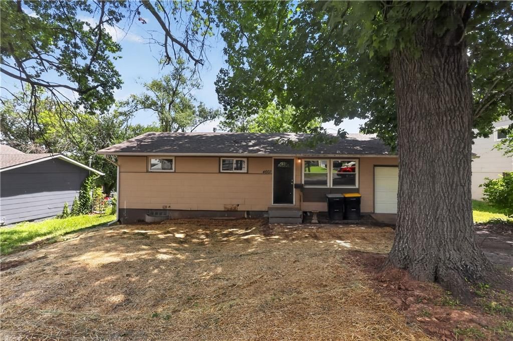 4607 MERSINGTON Avenue — photo 1
