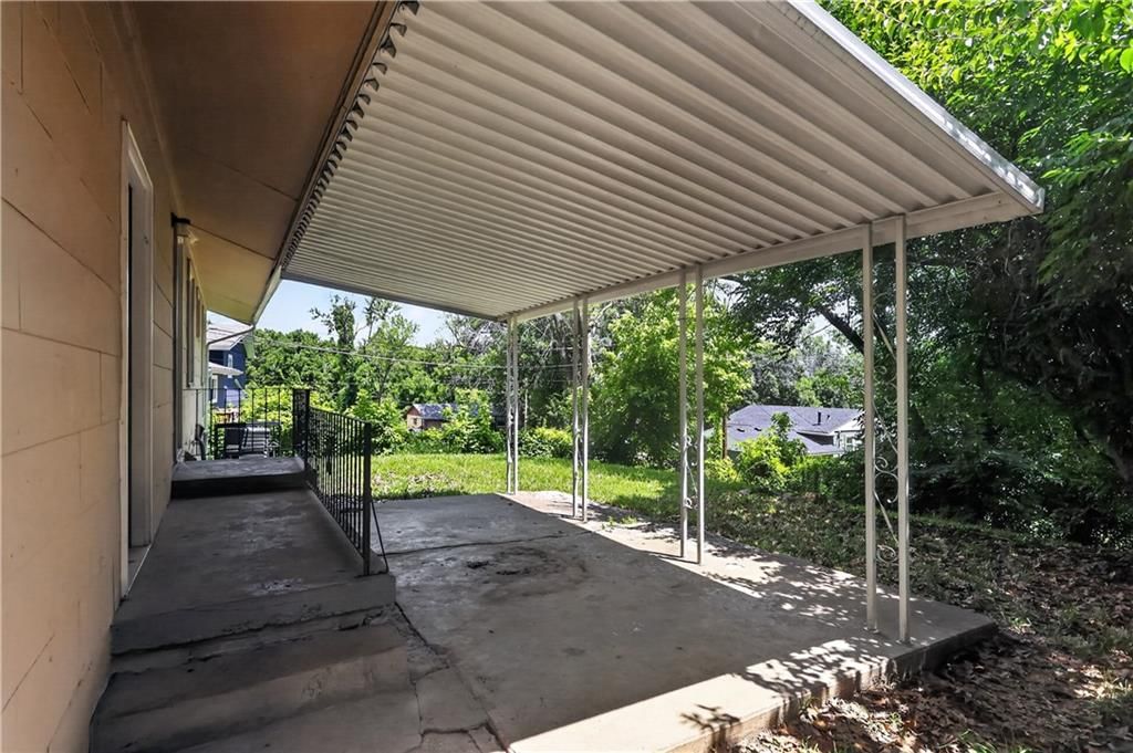 4607 MERSINGTON Avenue — photo 6