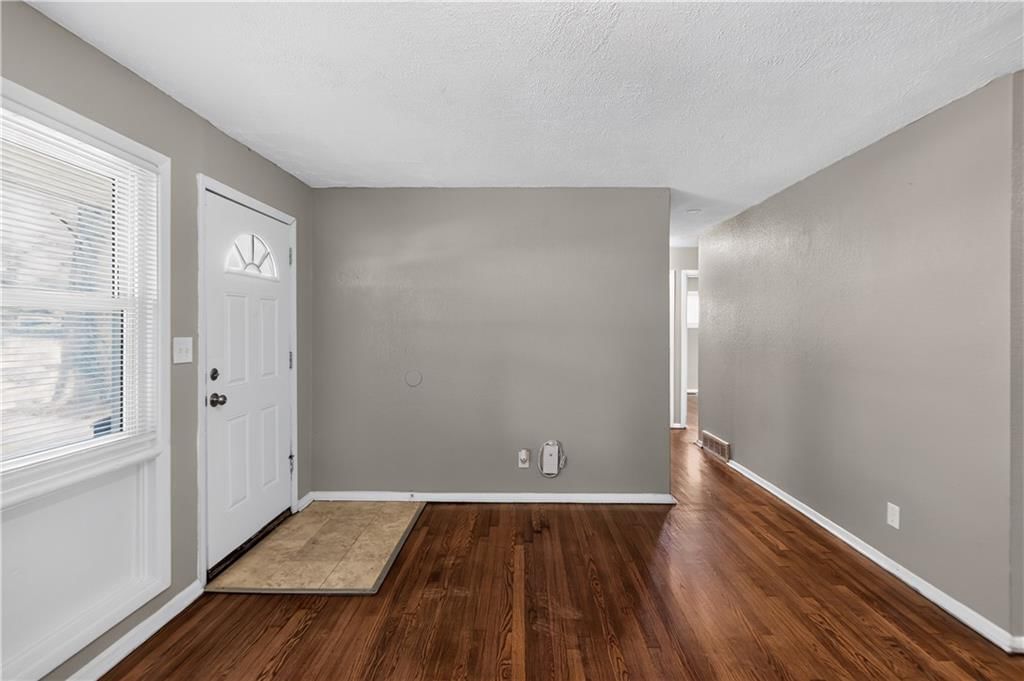 4607 MERSINGTON Avenue — photo 10