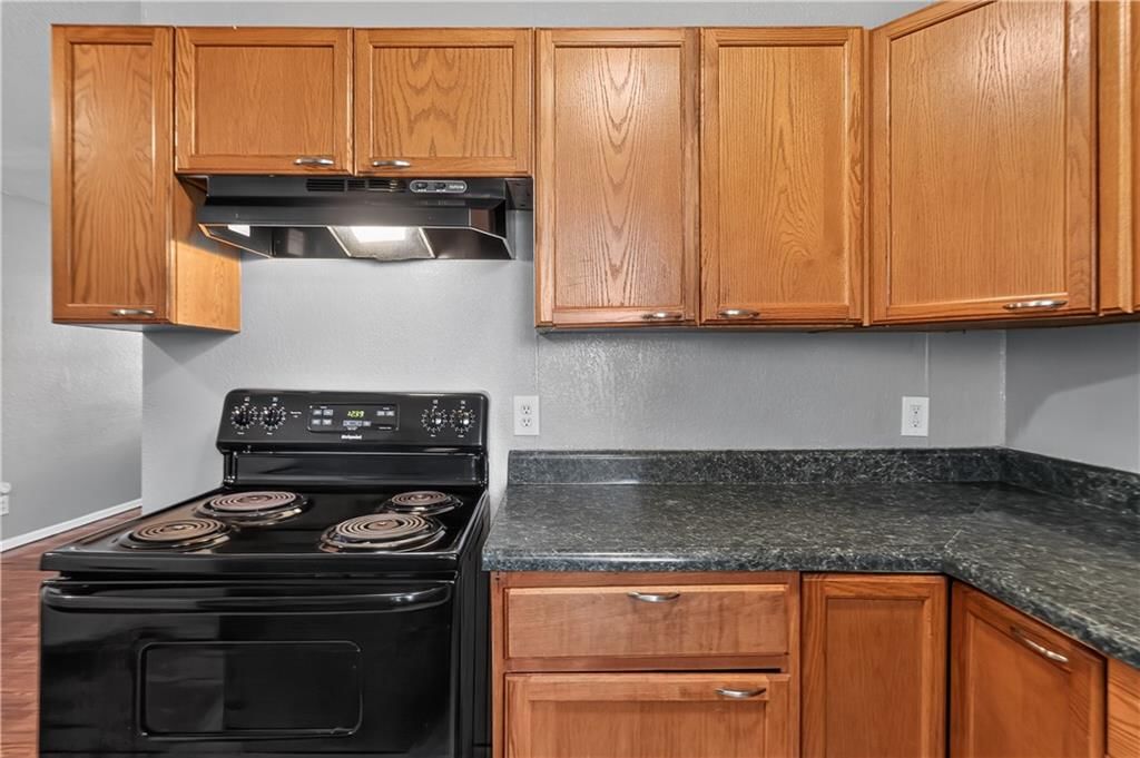4607 MERSINGTON Avenue — photo 12
