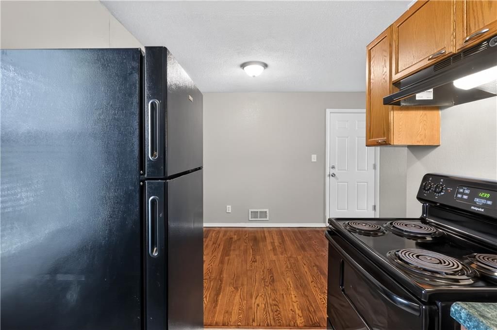 4607 MERSINGTON Avenue — photo 15