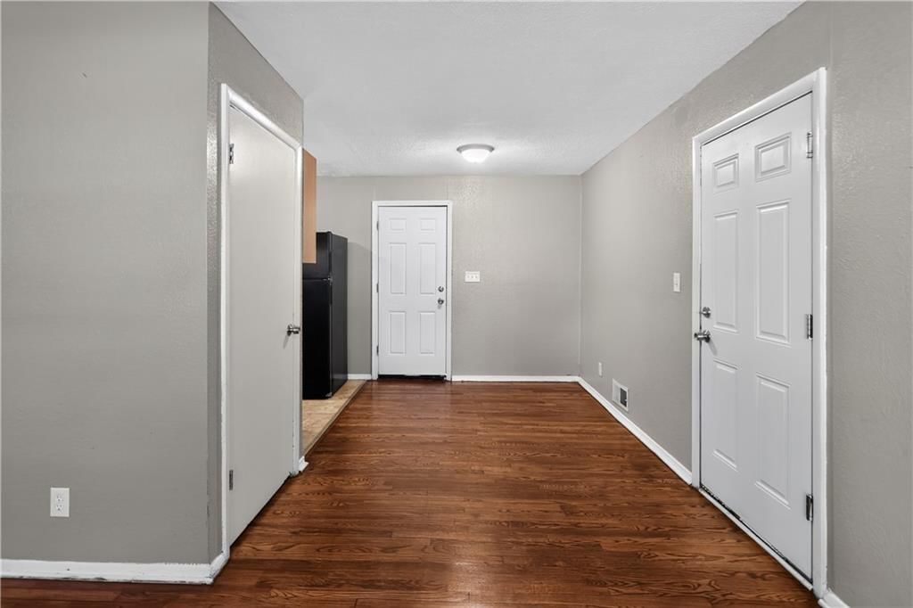 4607 MERSINGTON Avenue — photo 16