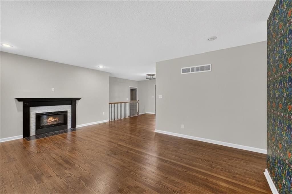 7908 W 92ND Place — photo 9