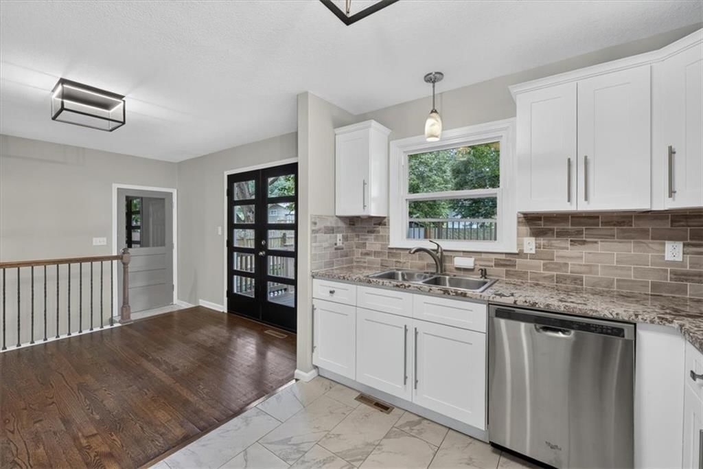 7908 W 92ND Place — photo 21