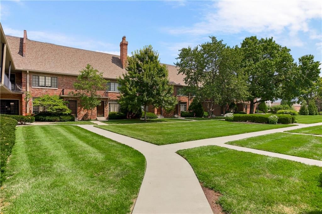 8363 Somerset Drive — photo 4