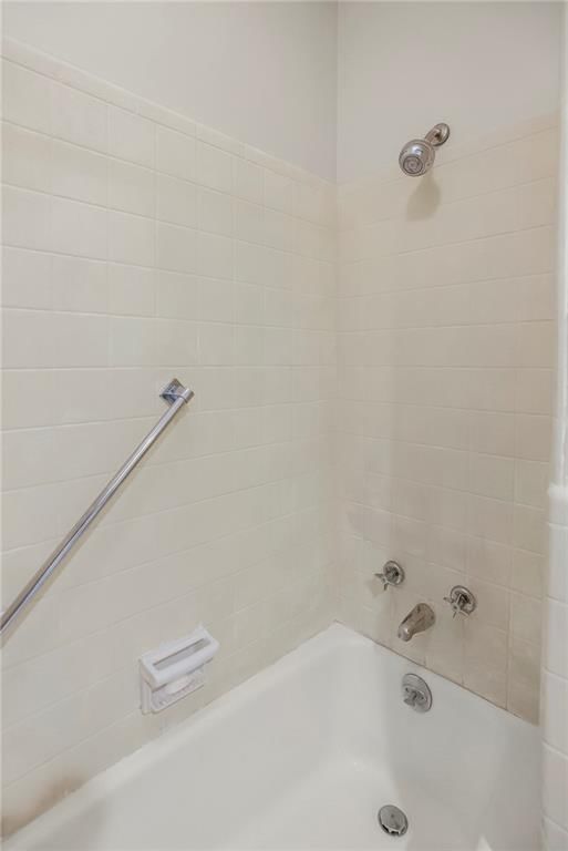 8363 Somerset Drive — photo 23