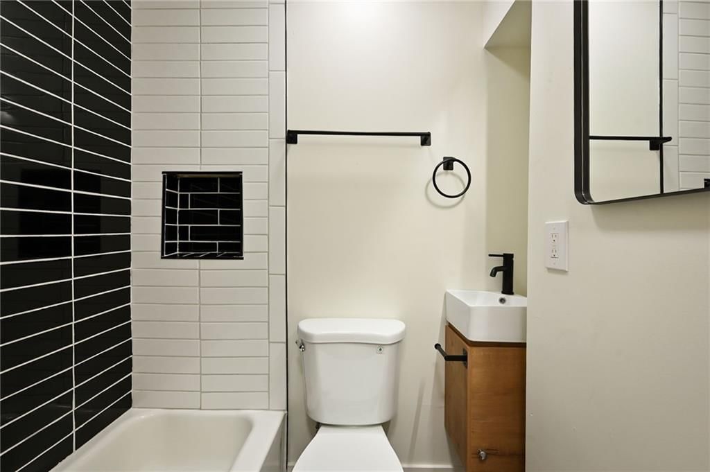 108 N Ditzler Avenue — photo 16