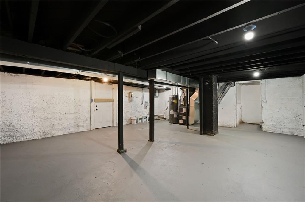108 N Ditzler Avenue — photo 17