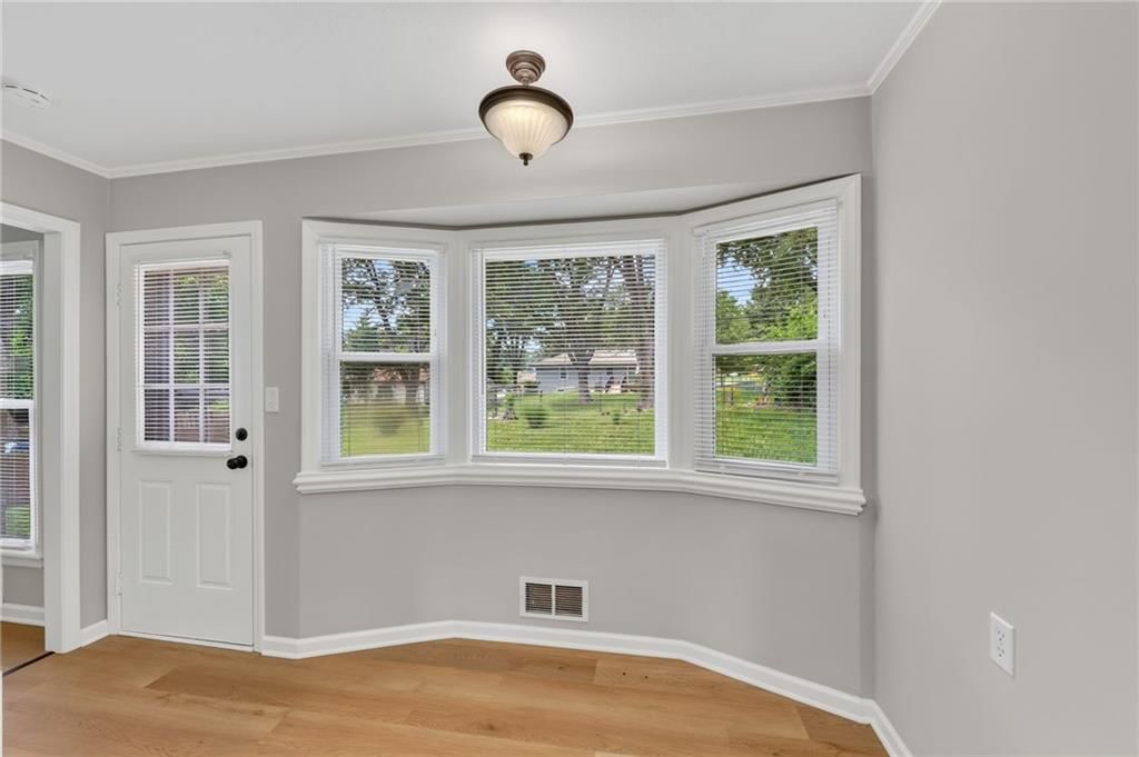 11300 E 61st Street — photo 17